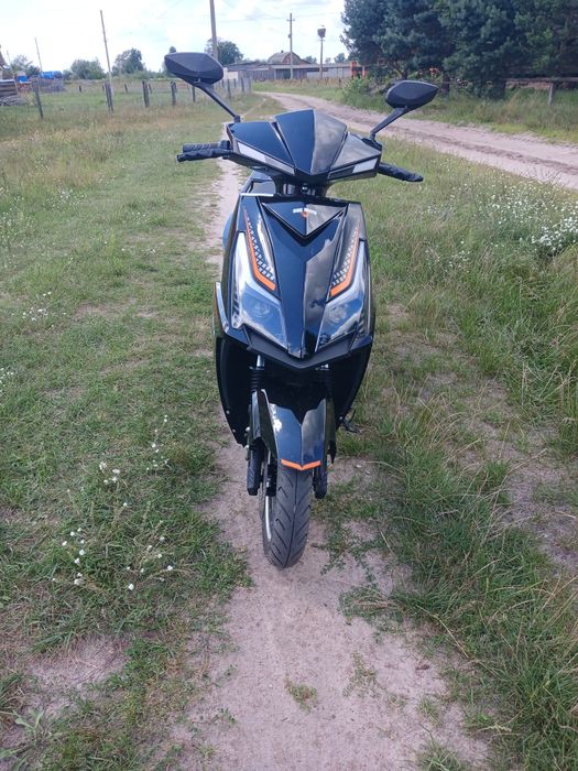 Продам електро скутер ідеальний стан
