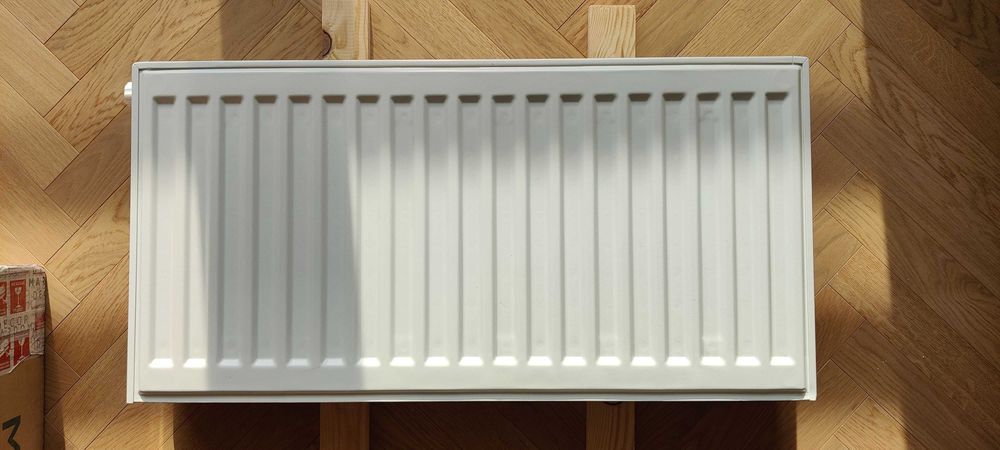 Nowy grzejnik IDMAR CV22 400x800 moc 1003W