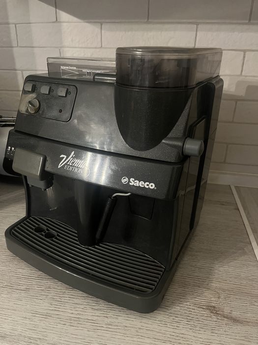 Кавоварка саєко вієна б/в