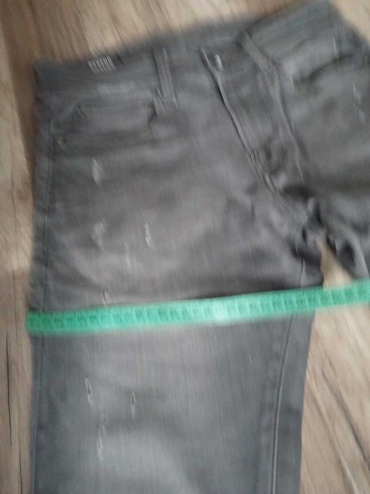 Męskie spodnie dżinsowe szare skinny 30/34