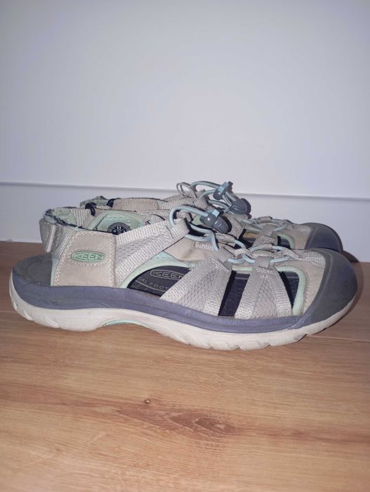 Sandały keen roz 39