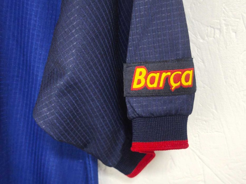 Luís Figo #7 Camisola Oficial FC Barcelona Centenário (1899-1999) -  (Tamanho M)