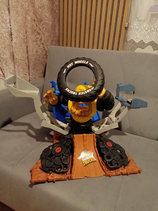 Hot Wheels Monster Trucks Arena Smashers Arena Goryla HPN71