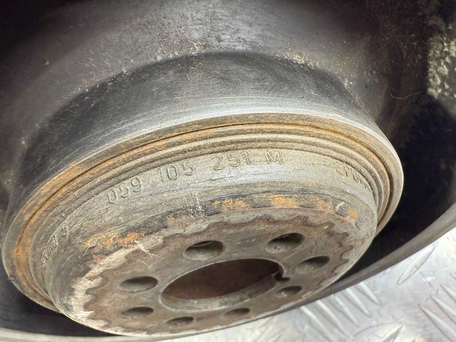 Шкив коленвала Audi A6 C5 2.5  059105251M