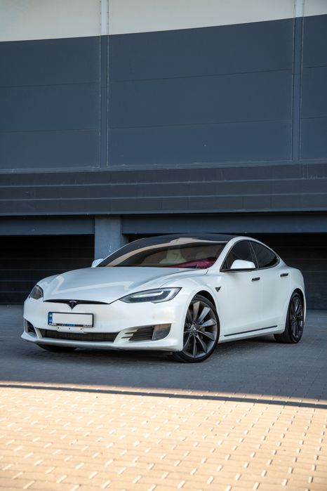 Продам Tesla Model S