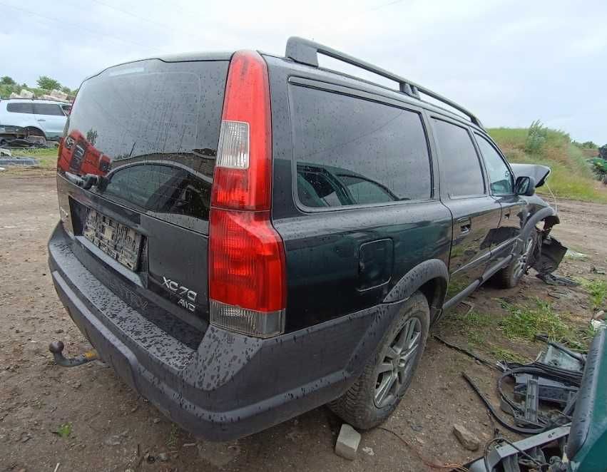 Кузов Volvo XC70 2.4 Cross Country черный. Разборка Volvo XC70
