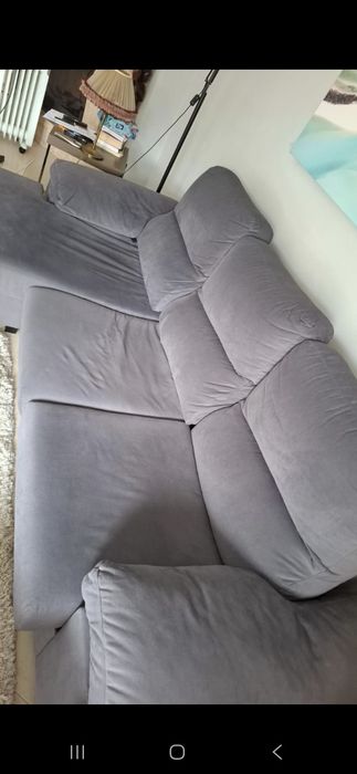 Sofa de sala com chaise longe