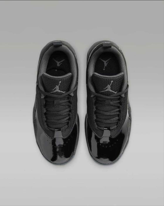 Продам нові кросівки Jordan Max Aura 6