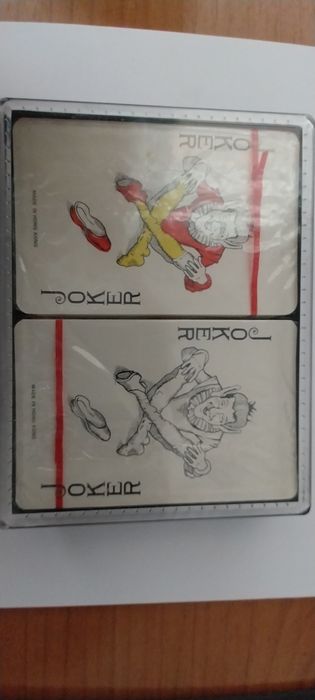 Conjunto 2 baralhos de cartas NOVO