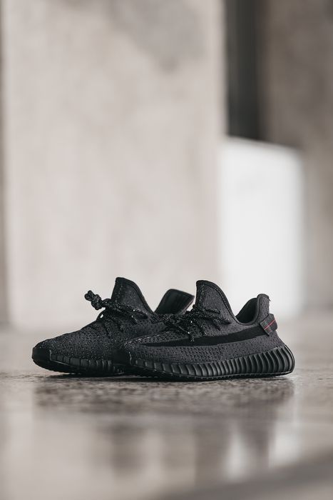Кросівки Кроссовки Yeezy Boost 350 V2 Black повсякденні