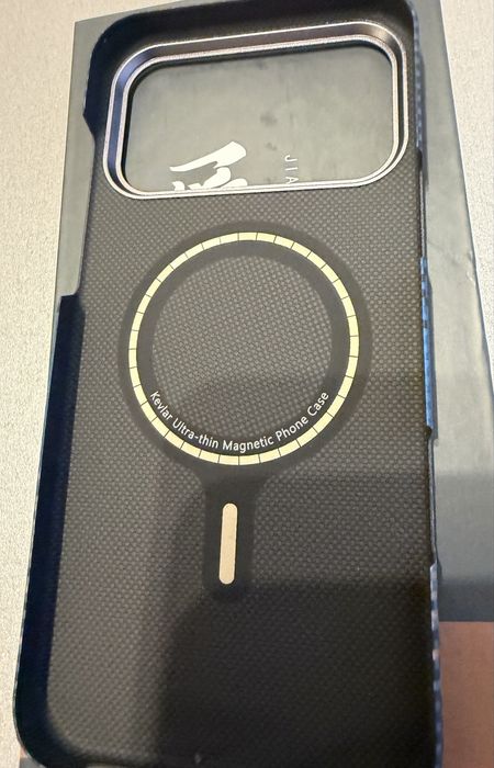 Кевларовий чохол IPhone 17 Pro Max