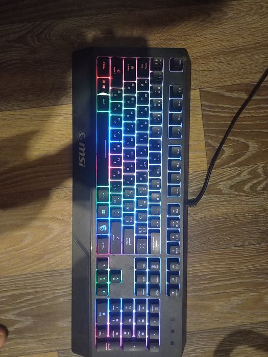 Продам клавиатуру MSI VIGOR KG20