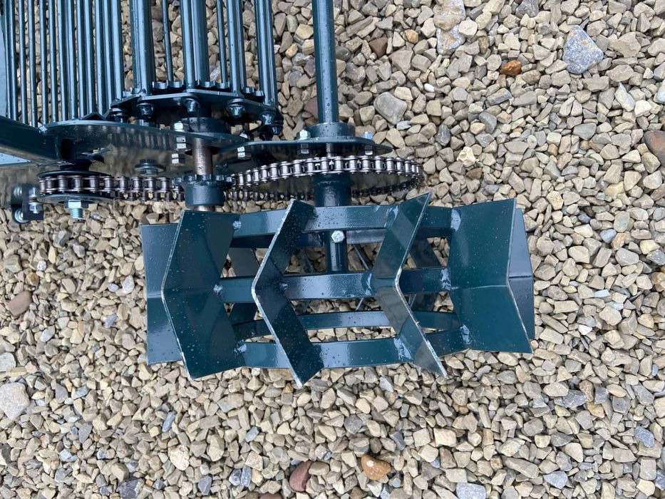 Копалка на мотоблок. Привід від колес. Транспортерна