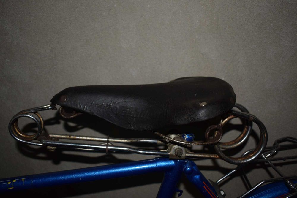 Bicicleta pasteleira restaurada roda 28