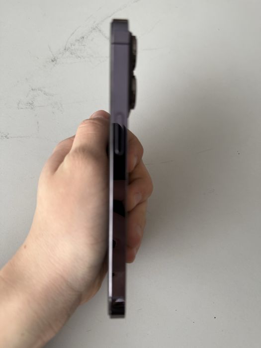 Продам iPhone 14 pro 256gb
