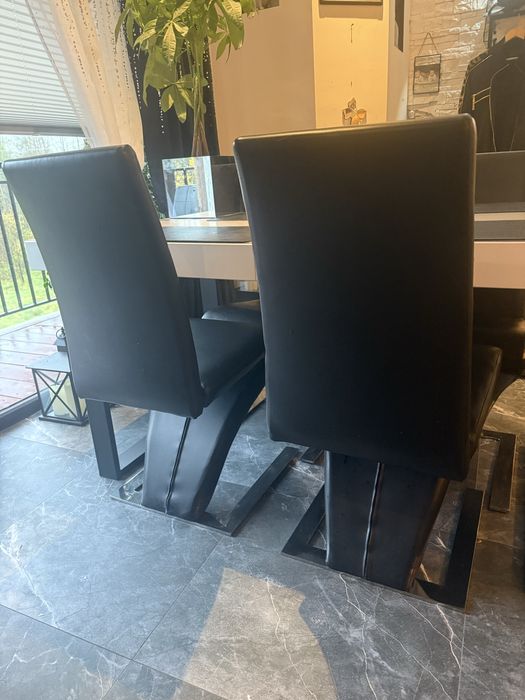 Krzesla eko skóra solidne