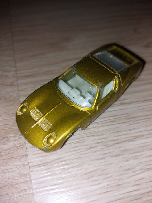 35Matchbox Superfast Lamborghini Miura