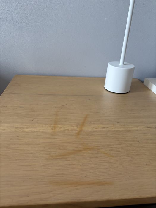 Cama de Casal + Mesa de Cabeceira (Sólida e Resistente) – Venda Rápida!
