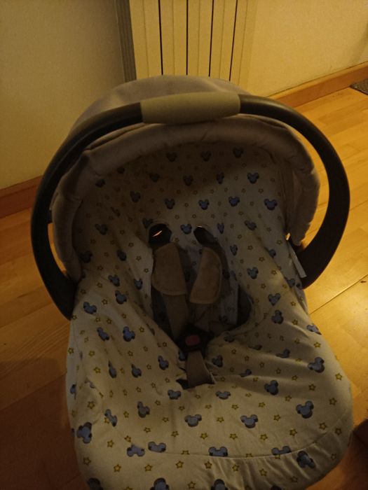 Ovo Chicco keyfit com base Semi -Novo