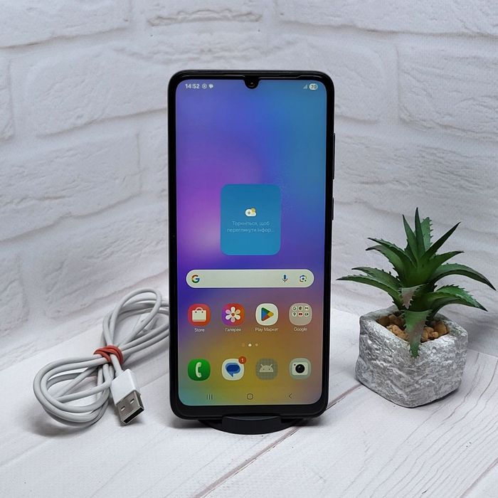 Продам телефон Samsung A05 4/128Gb в гарному стані