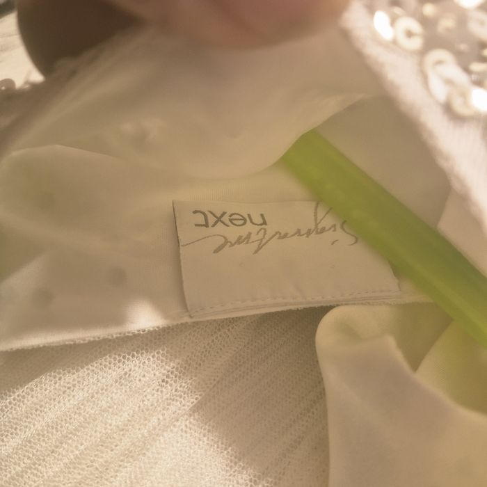 Next roz110 Biała, piękna.