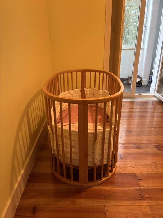 Stokke Sleepi v2 + accessorios berço cama criança