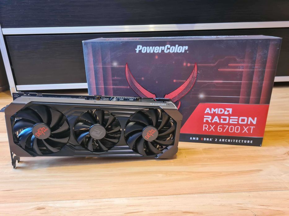 Radeon RX 6700XT 12GB Red Devil