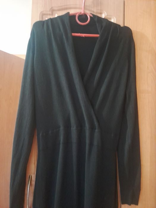 Тепленьке чорне плаття