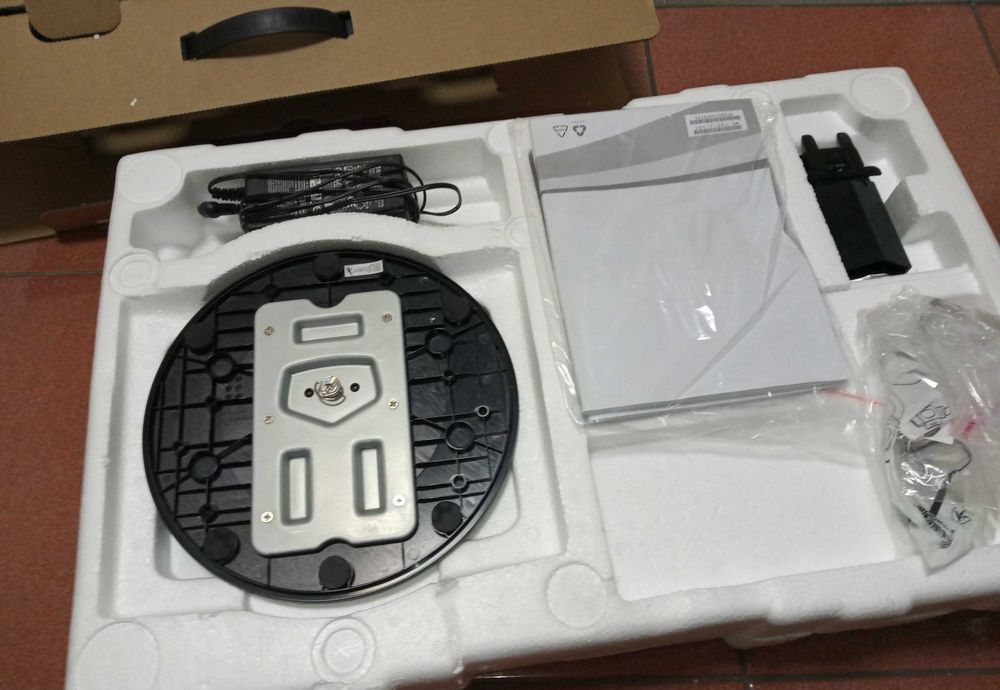 Монітор 22" Acer SA220Q 1920x1080 (FullHD) DVI/HDMI/VGA