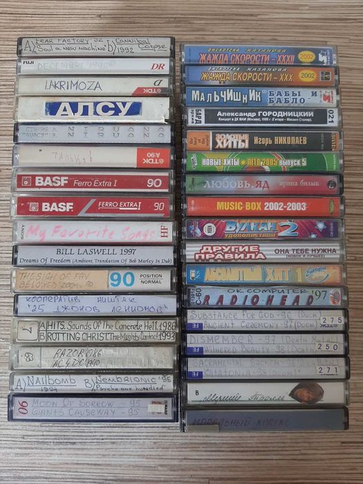Кассеты с записями