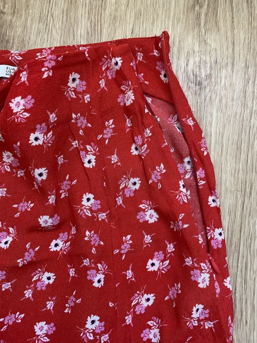 Saia comprida com flores Stradivarius