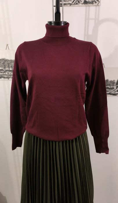 Burgundowy golf w rozmiarze L