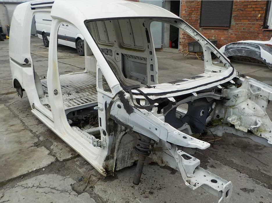 Кузов криша дах лонжерон бочина четверть поріг Caddy Touran Кадді Туран