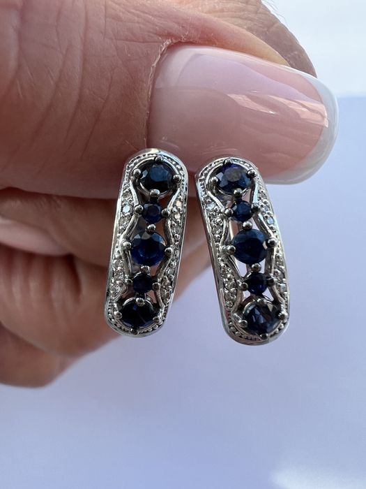 Золотые серьги с  бриллиантами и сапфирами белое золото 585 проба