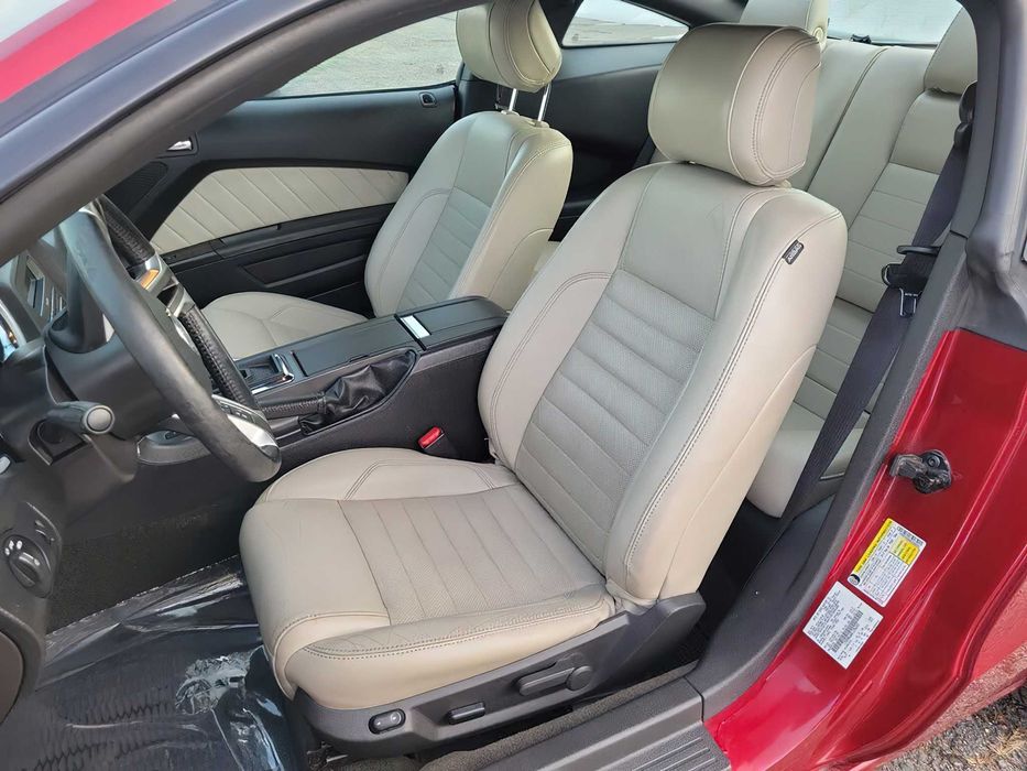 Ford Mustang      2014