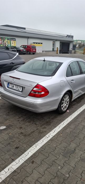 Mercedesa Benz w211