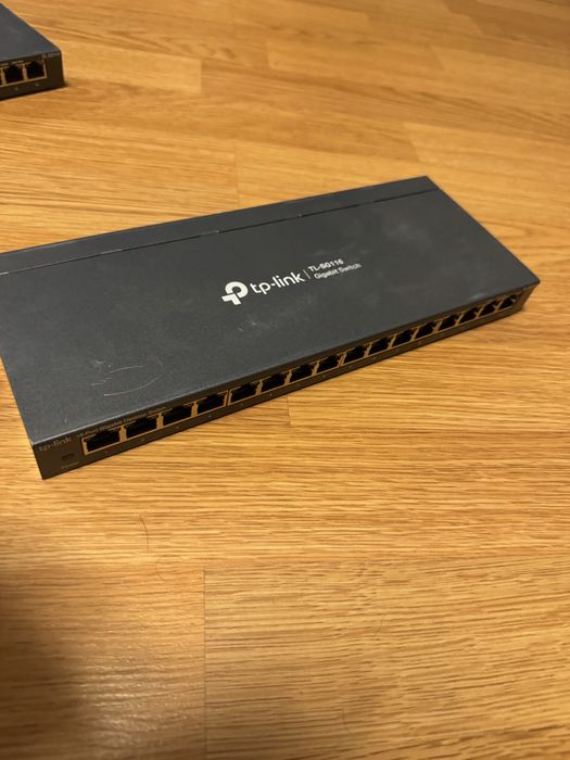 Комутатор Tp link tl-sg116