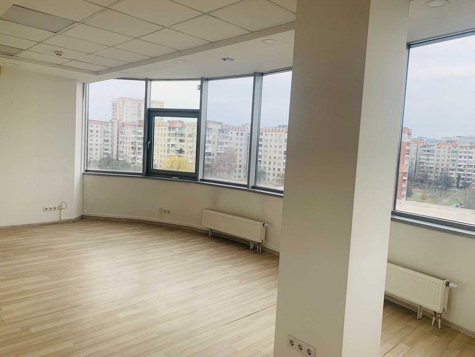 Оренда дворівневого приміщення з панорамним виглядом +тераса, 360м.кв.