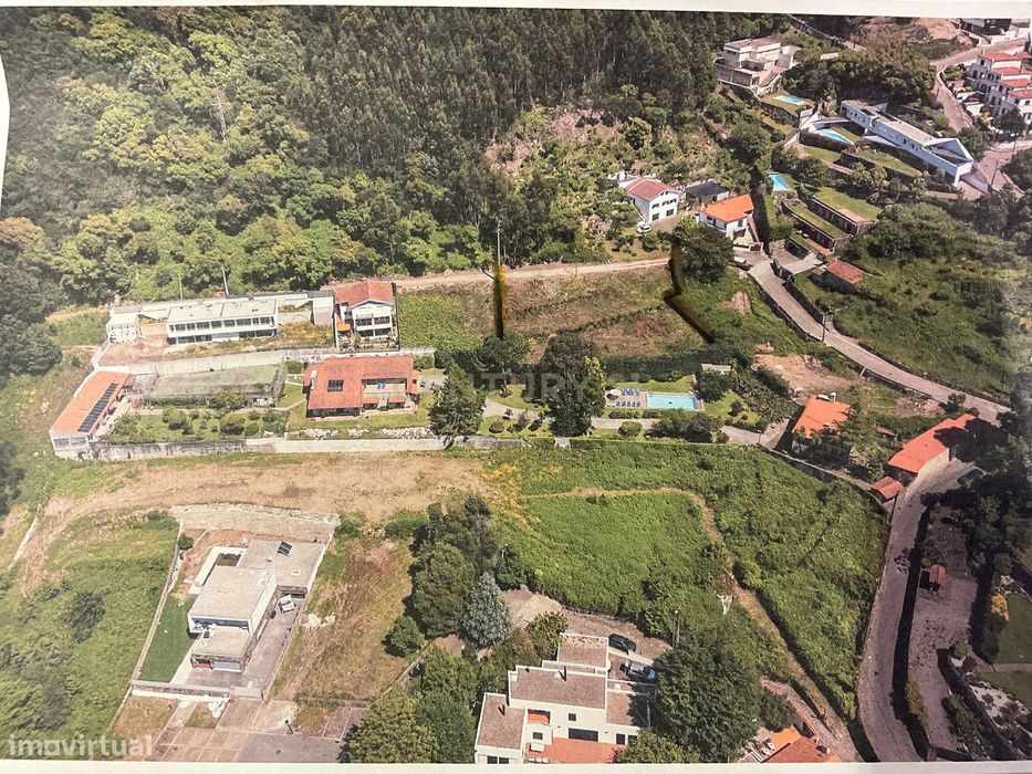 Deslumbrante Terreno com Vista Panorâmica em Cristelo, Caminha