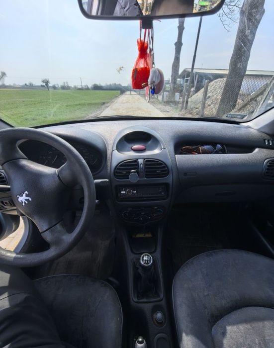 Peugeot 206  1.1