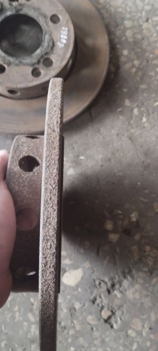 Диски тормозные, суппорта Мерседес 190, 201