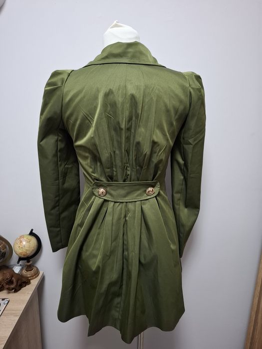 Rozkloszowany płaszcz elegancki zielony XS/S