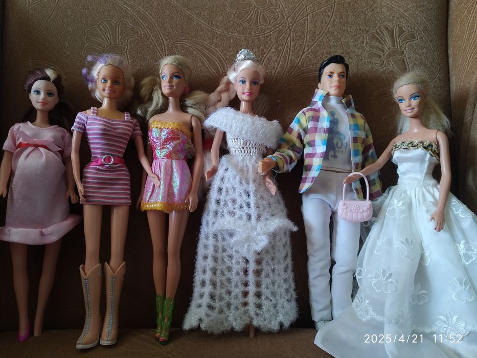 Продам ляльки ,пересилаю по Україні