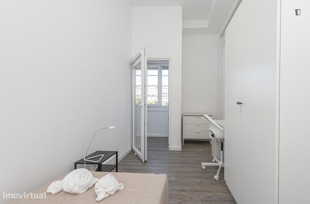 Quarto - localizado em Alameda Lisbon