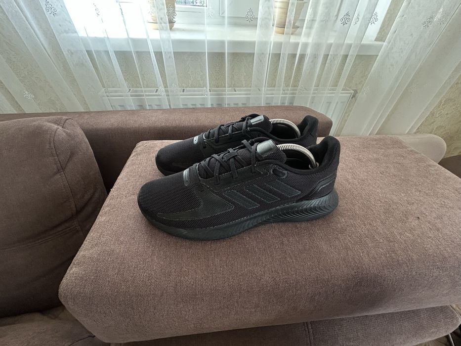 Чоловічі кросівки Adidas Runfalcon 2.0
