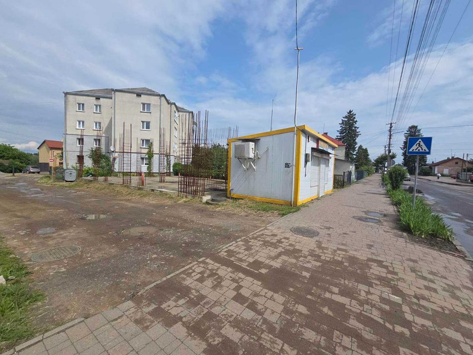 Нежитлове приміщення навпроти Поліклініки, м. Кам'янка-Бузька