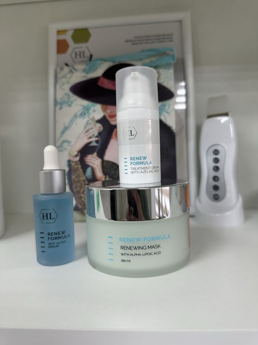 Продаж офіційної косметики бренду Holy land