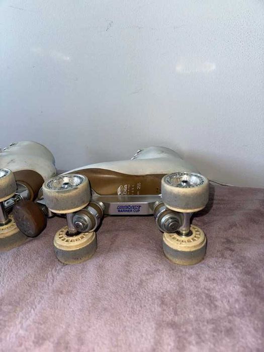 Patins Mariner 255