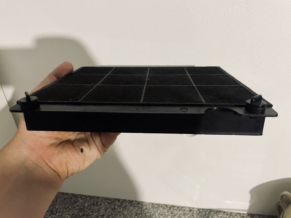 Nowy Filtr węglowy prostokątny F00333A do okapu 22.5x21cm