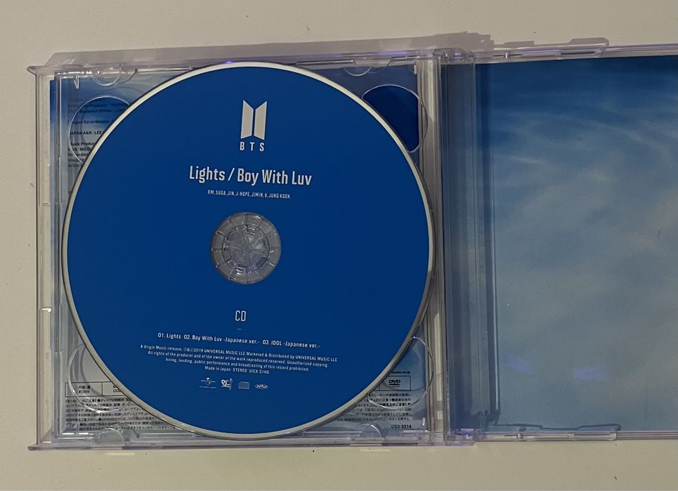 Lights / Boy With Luv - Bts Cd